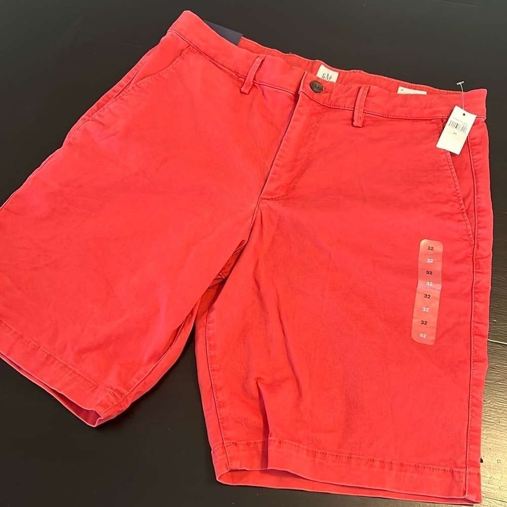 Gap‎ essential khaki shorts NWT
